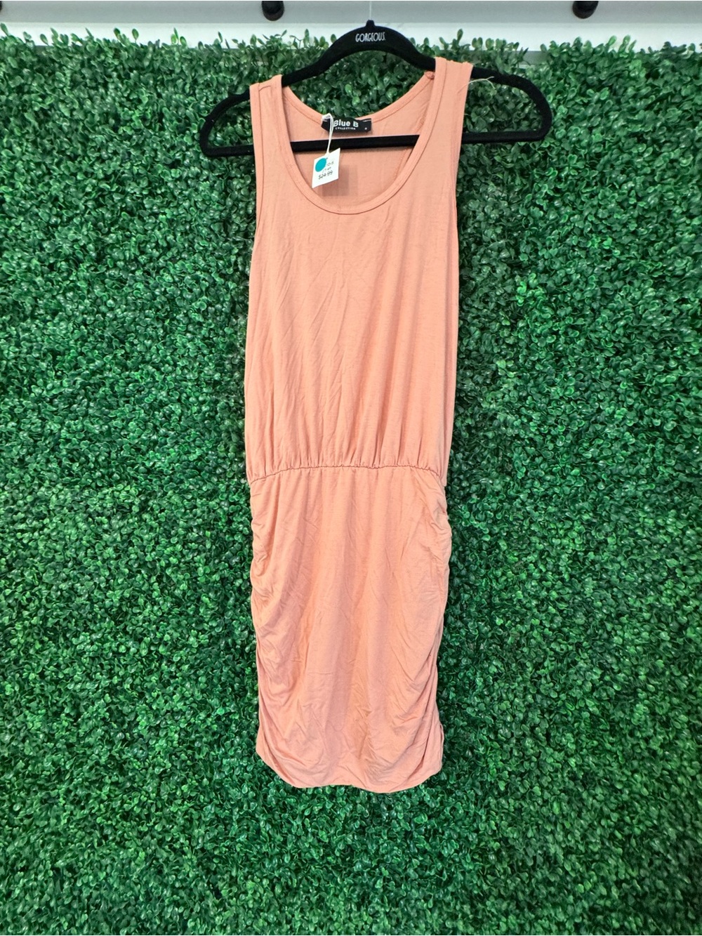 pink stretchy dress - Picture 1 of 4